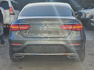 Mercedes-Benz GLC-Class 2018 Silver