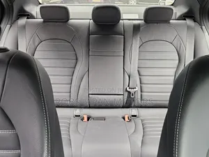 Mercedes-Benz C250 2018 Pearl