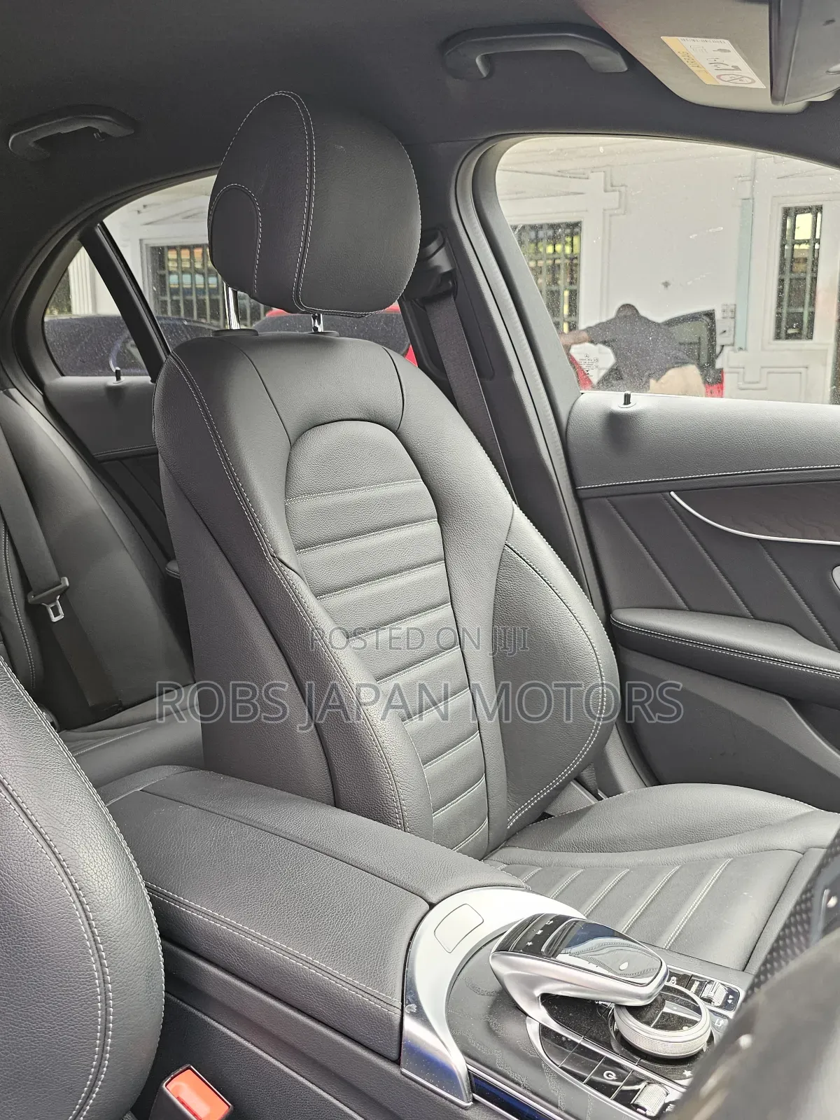Mercedes-Benz C250 2018 Pearl