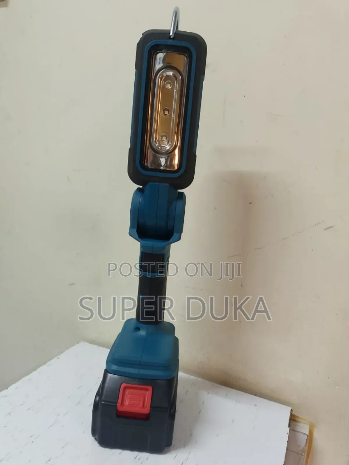Makita 88v Max XGT Cordless Led Flashlight. Site Light