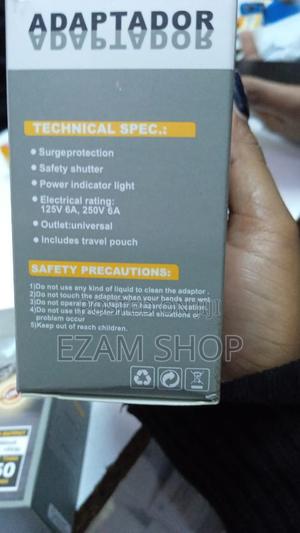 Universal Travel Adapter - thumbnail 2