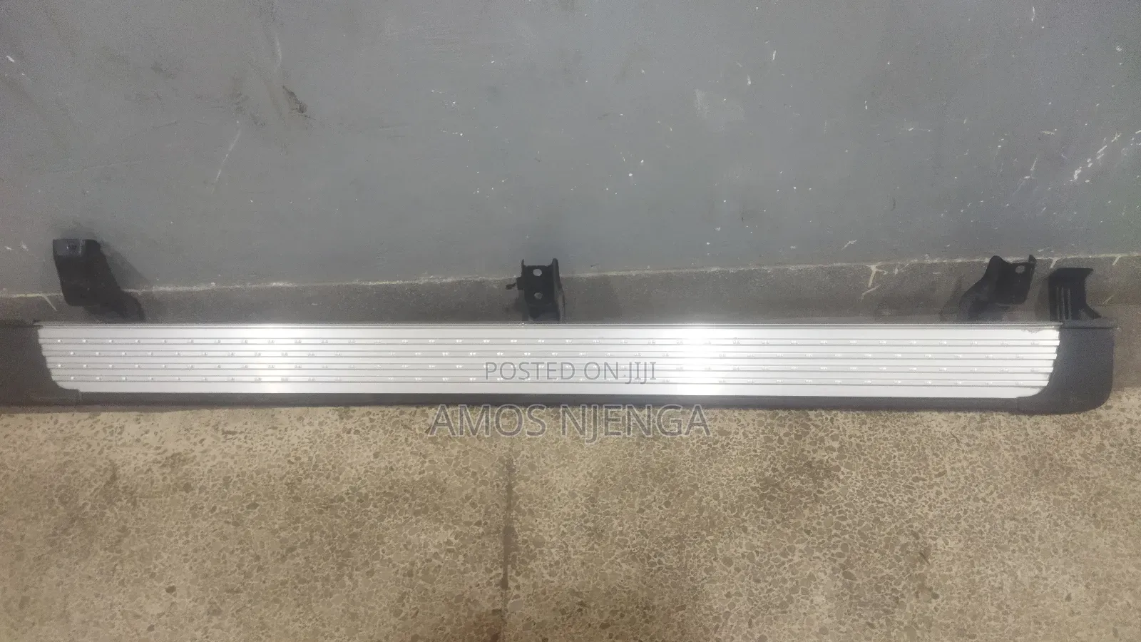 Land Cruiser C300 Side Stepper( Set )