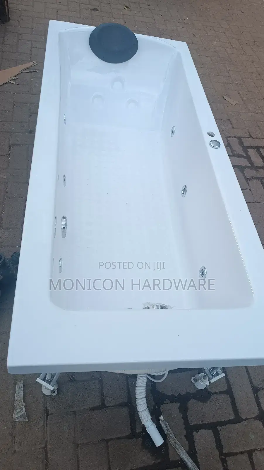Brand New Jacuzzi -One Person