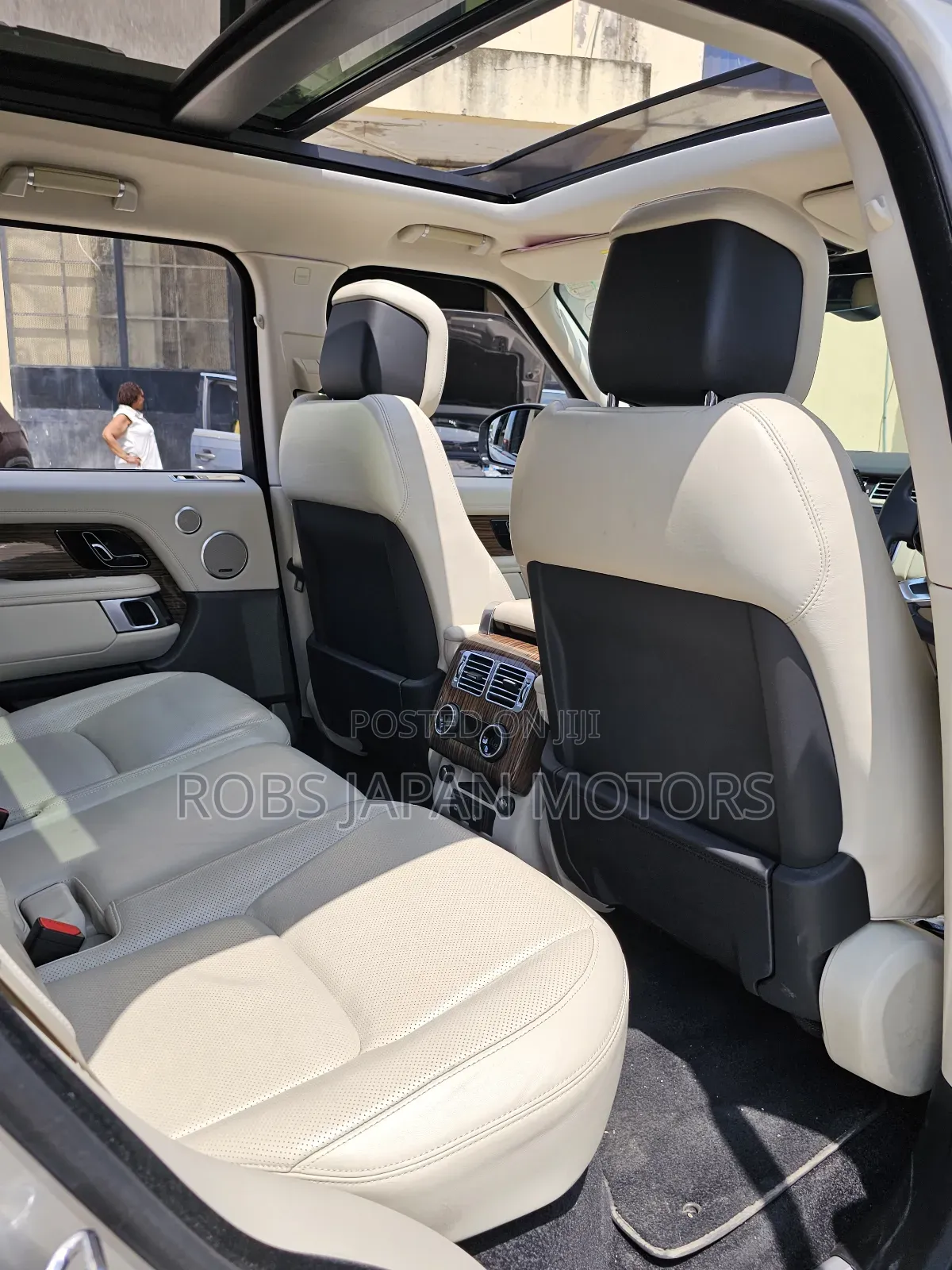 Land Rover Range Rover Vogue 2019 Beige