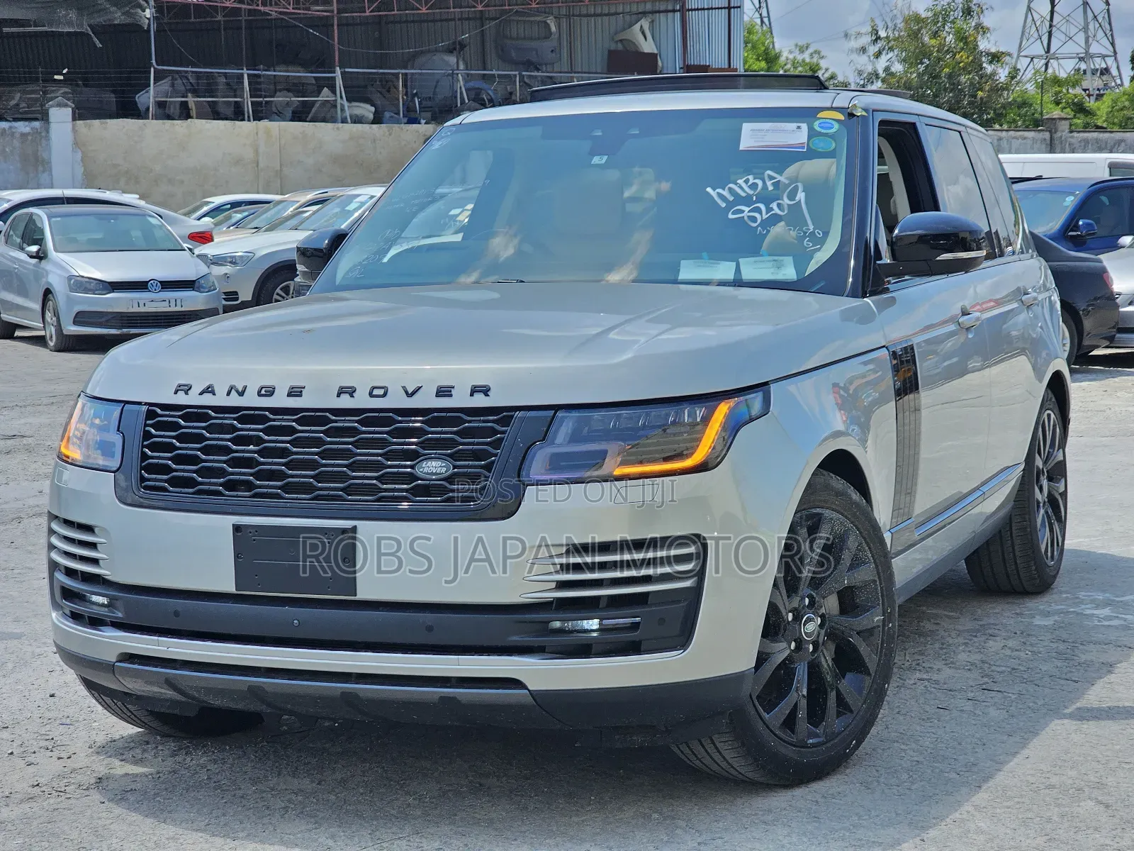 Land Rover Range Rover Vogue 2019 Beige