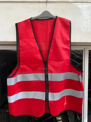 Red Zipped Reflectors For Warehouse And Logistic Workers