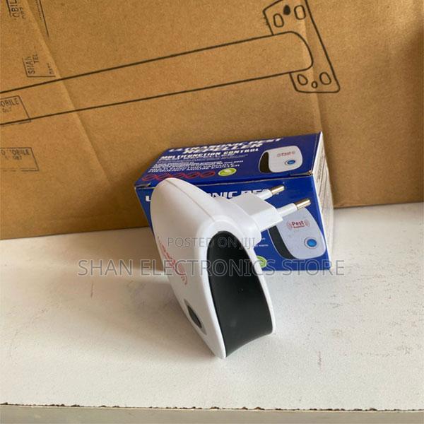 Pest Reject Ultrasound Mouse Cockroach Repeller Device