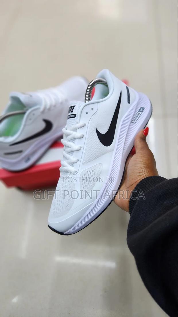 All White Nike Running Zoom Sport Shoes - thumbnail 2