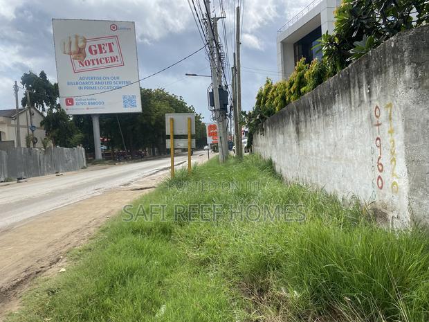 1.5 Acre Land Plus House for Lease Along Links Road - thumbnail 6