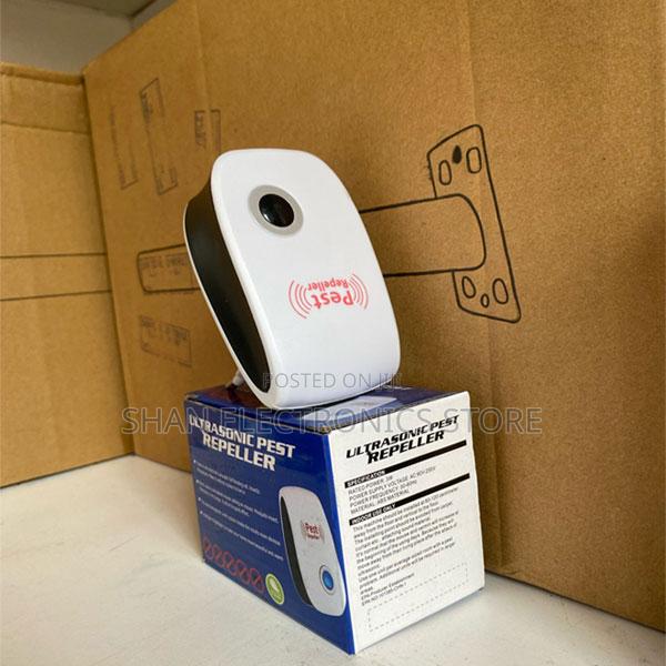 Cravegreens Dual Microchip Ultrasonic Pest Repeller - main view