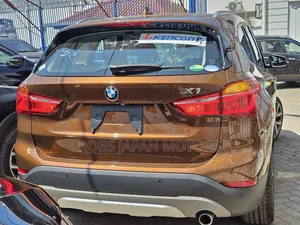 BMW X1 xDrive28i AWD 2018 Brown