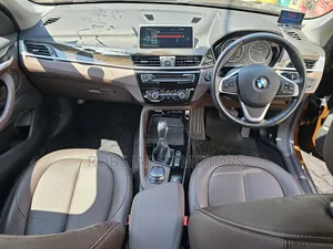 BMW X1 xDrive28i AWD 2018 Brown