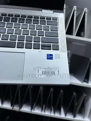 Laptop HP EliteBook 830 G8 32GB Intel Core I7 SSD 512GB