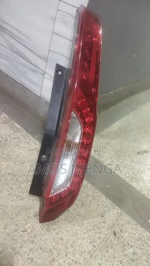 Nissan Xtrail T31 Tailight