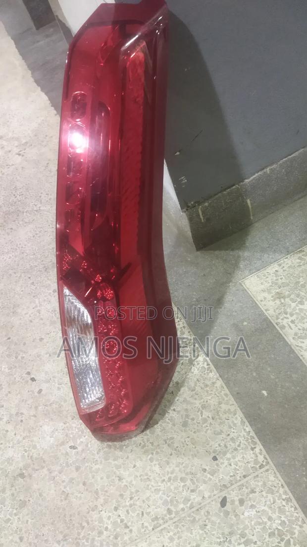 Nissan Xtrail T31 Tailight - thumbnail 3