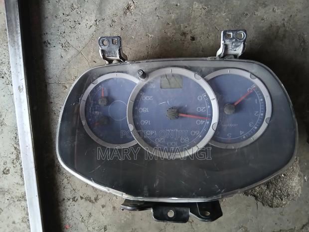 Mitsubishi L200 Clock
