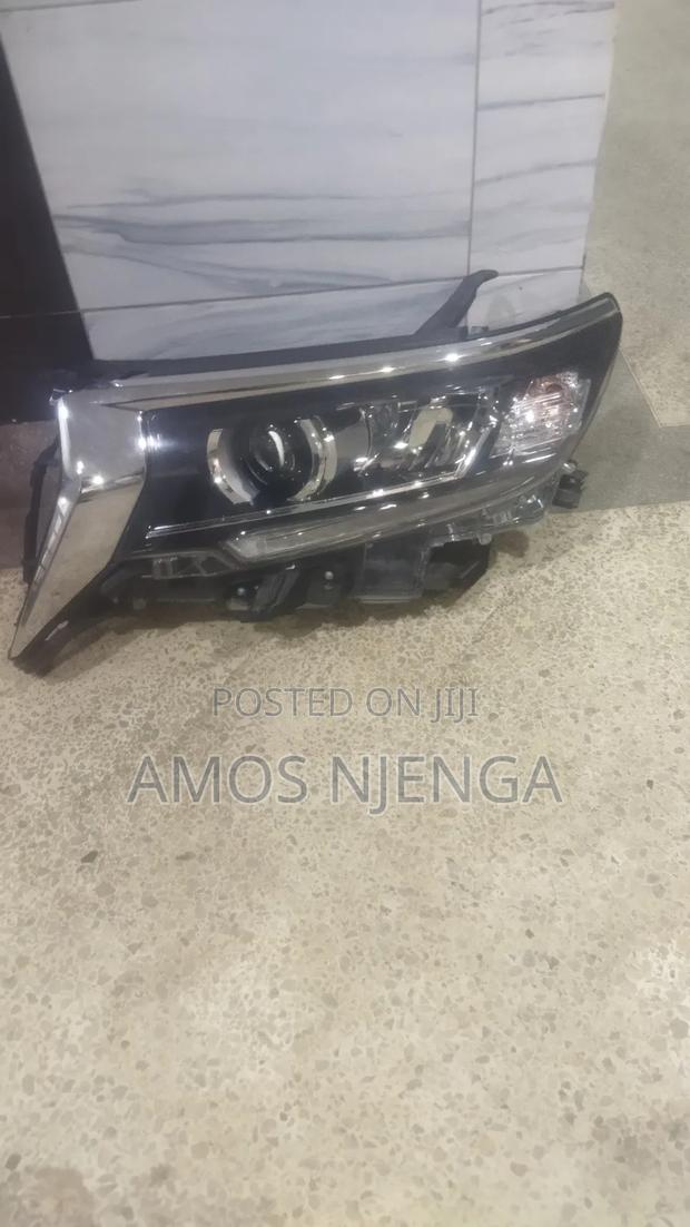 Toyota Land Cruiser J165 Xenon Headlight - thumbnail 3