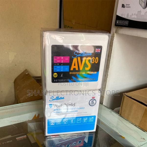 Avp30a Micro Ac Automatic Voltage Regulator for Refrigerator