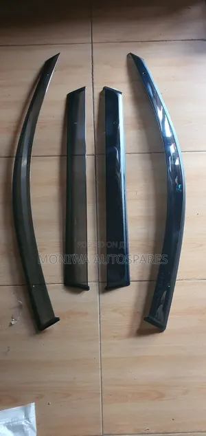 Windbreakers Corolla Gtouring,102,