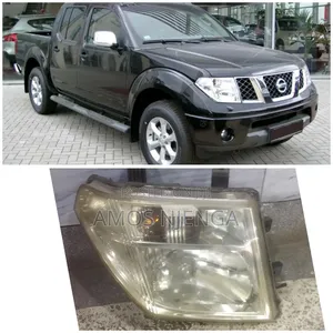 Nissan Navara 2010 Headlight
