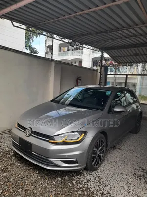 Volkswagen Golf 2018 Silver
