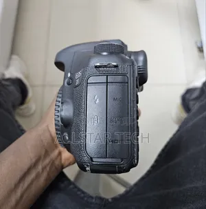 Canon Eos 7d DSLR Camera (Body Only)