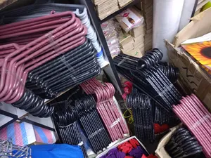240pcs Plastic Hangers at 3800