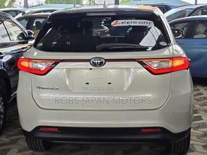 Toyota Harrier 2.0 2018 Off white