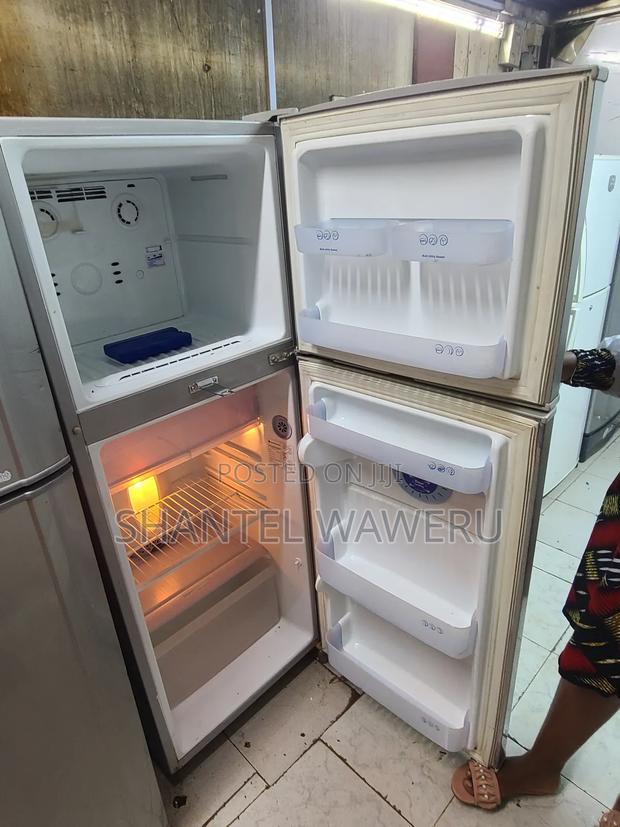 Refrigerator. - thumbnail 4