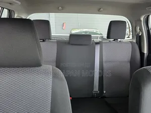 Toyota Hilux 2018 White