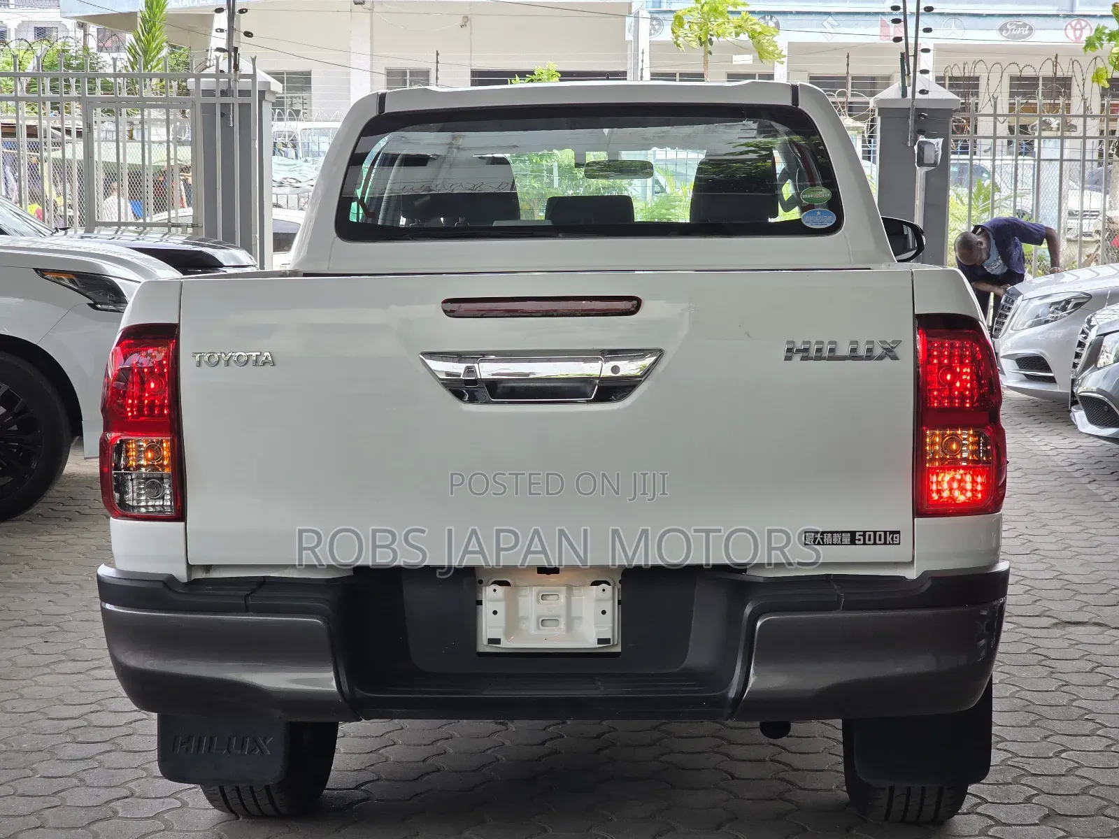 Toyota Hilux 2018 White