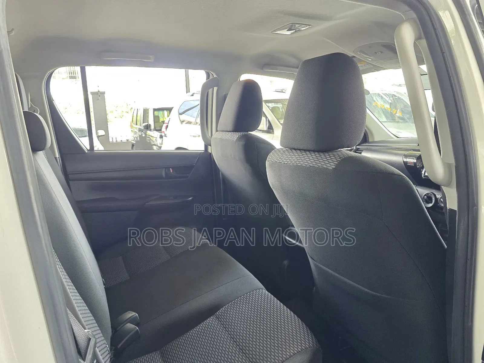 Toyota Hilux 2018 White