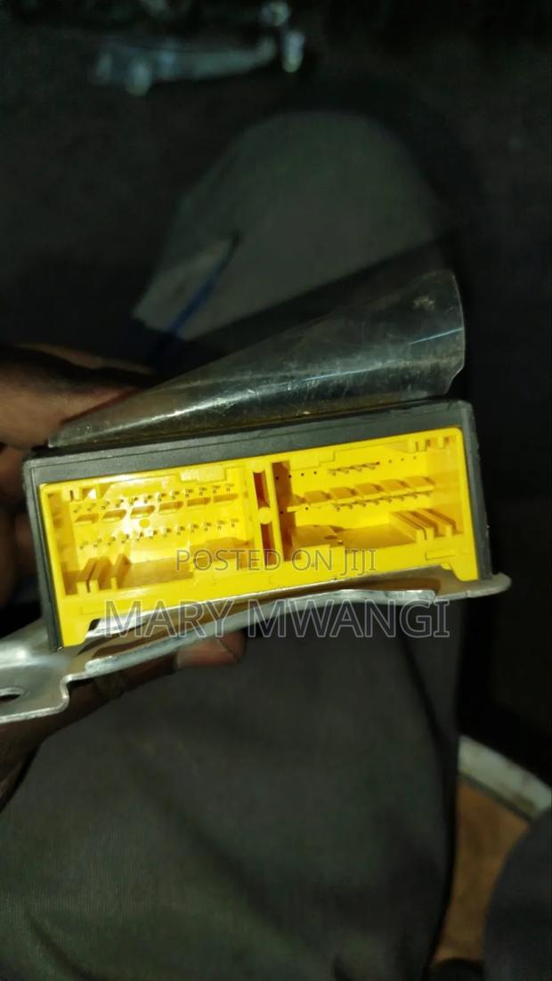 Ek Wagon SRS /Airbag Computer - thumbnail 2