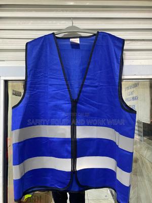 Blue Zipped Reflector With Arm Free Range - thumbnail 2