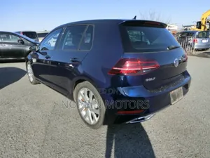 Volkswagen Golf 2018 Blue