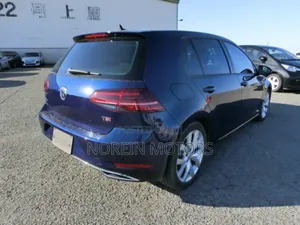 Volkswagen Golf 2018 Blue