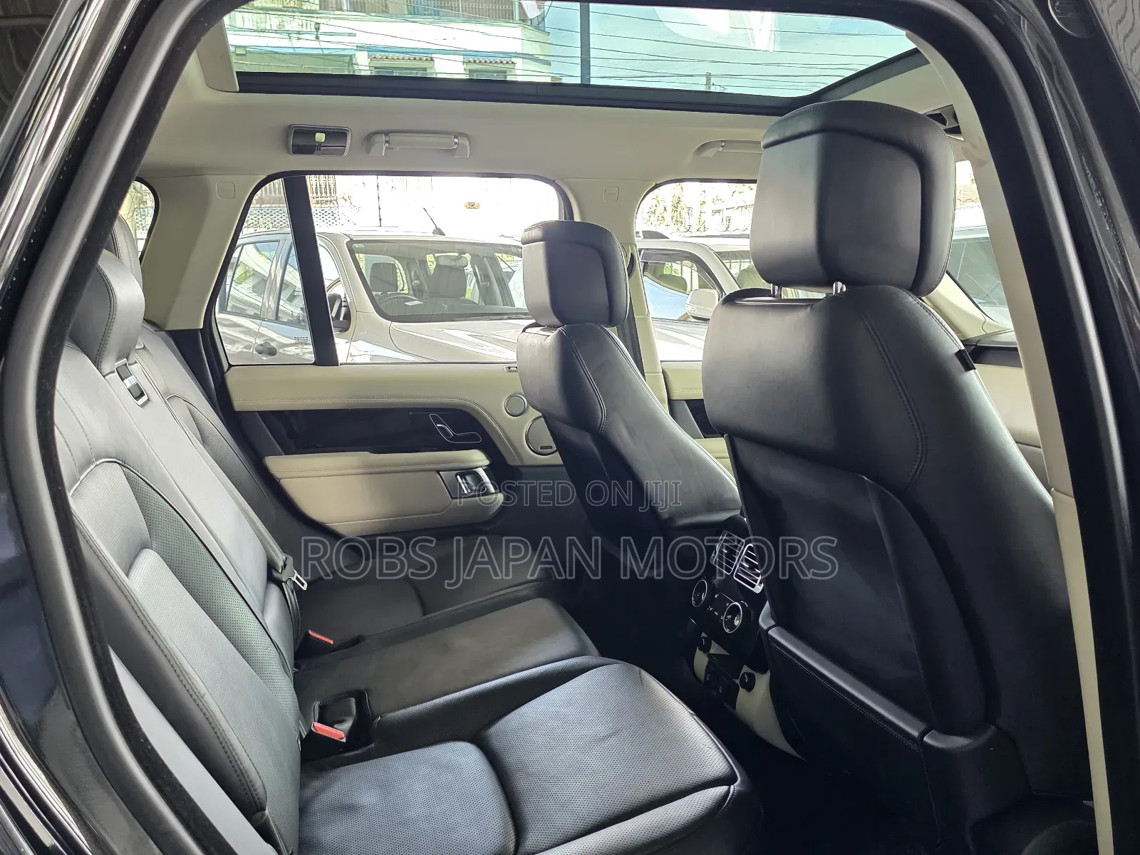 Land Rover Range Rover Vogue 2019 Black