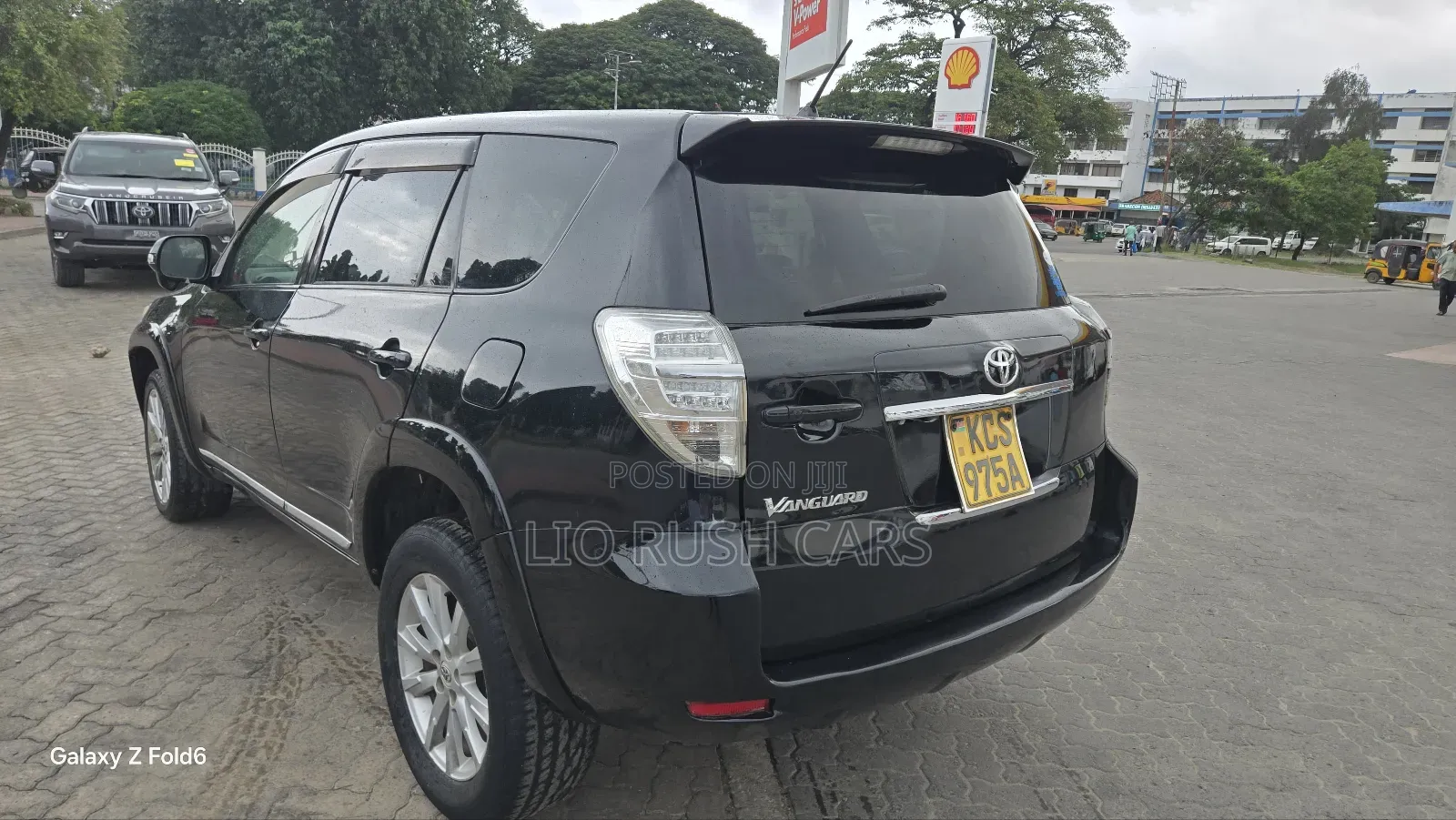 Toyota Vanguard 2011 Black