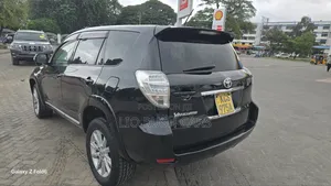 Toyota Vanguard 2011 Black