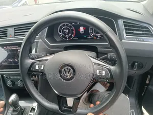 Volkswagen Tiguan 2018 Black