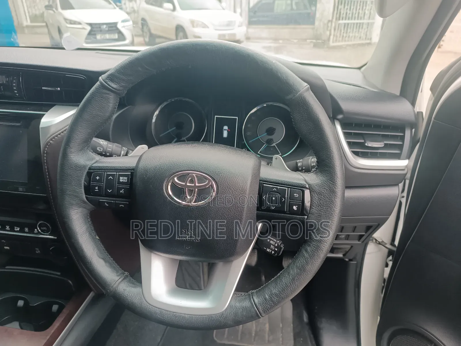 Toyota Fortuner 2018 Silver