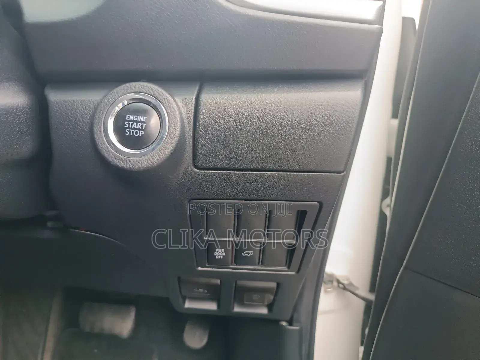 Toyota Fortuner 2018 Silver