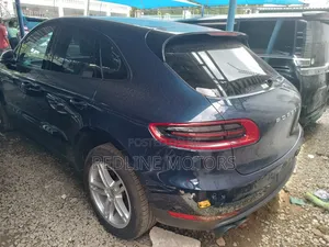 Porsche Macan 2018 Blue