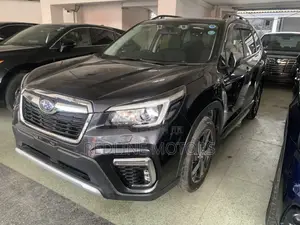 Subaru Forester 2.5i Limited AWD 2018 Black
