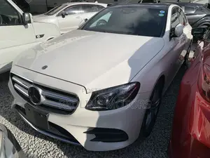 Mercedes-Benz E350e 2018 Off white