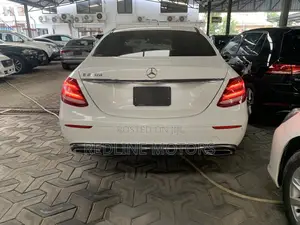 Mercedes-Benz E220 2018 White