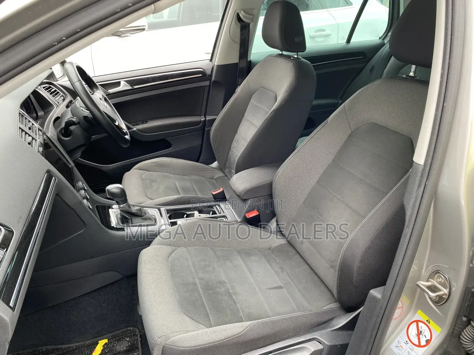 Volkswagen Golf 2018 Gray