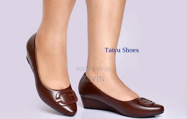 Low Wedge Shoes - thumbnail 5