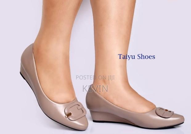 Low Wedge Shoes - thumbnail 7