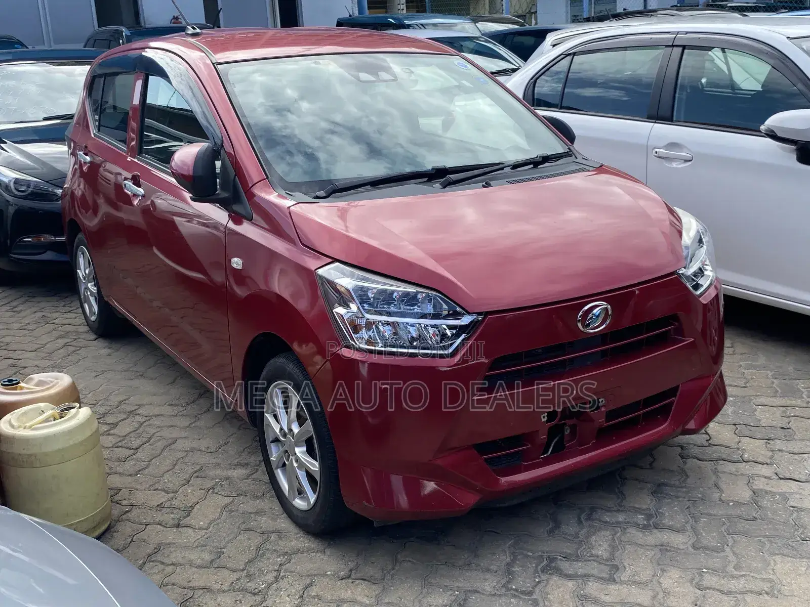 Daihatsu Mira 2018 Red